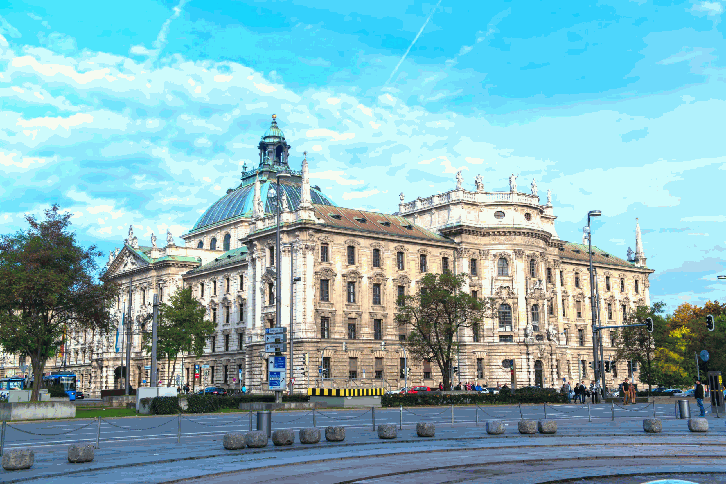 building in munich city center