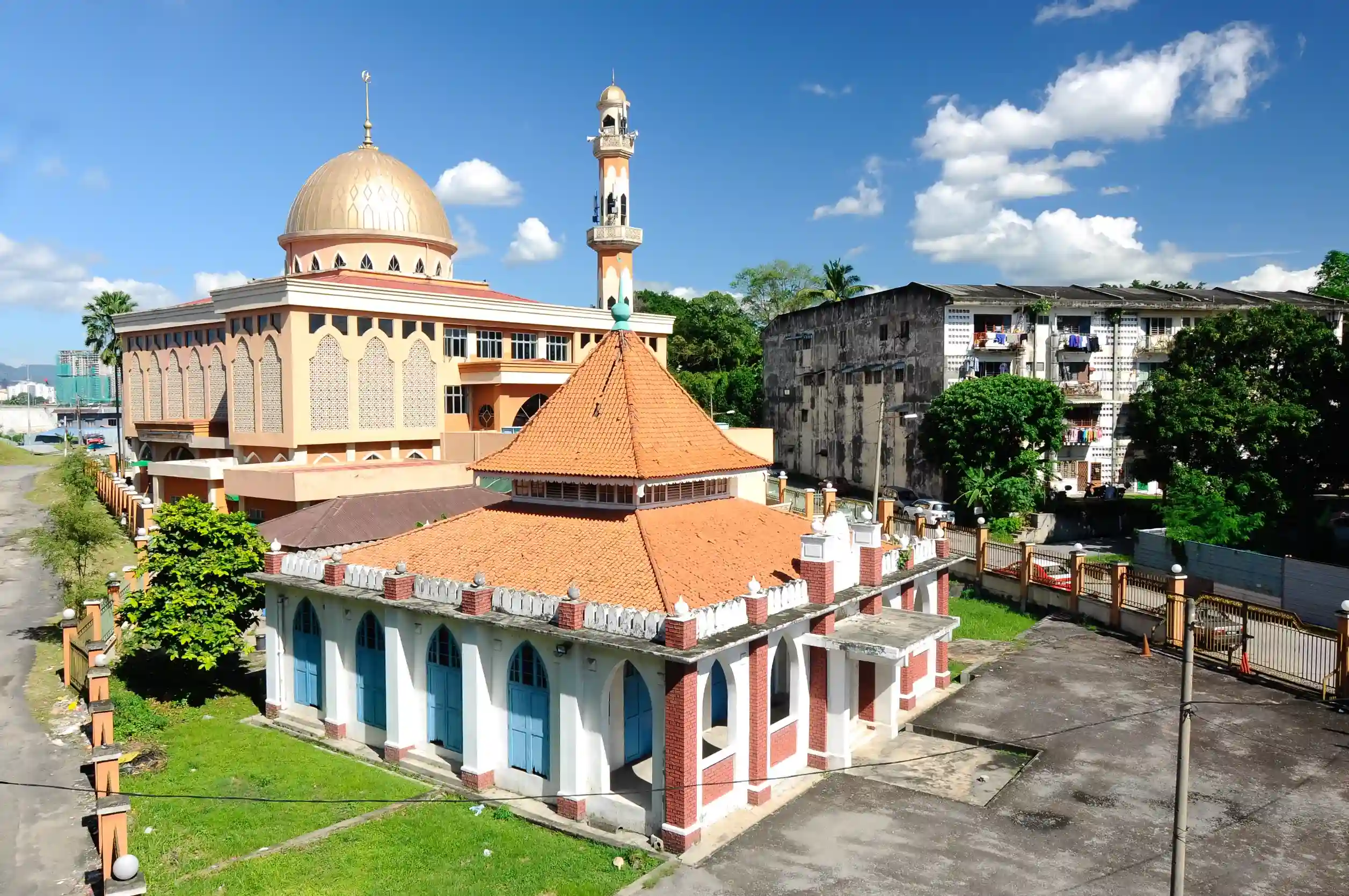 old mosque of masjid jamiul ehsan at setapak kuala lumpur