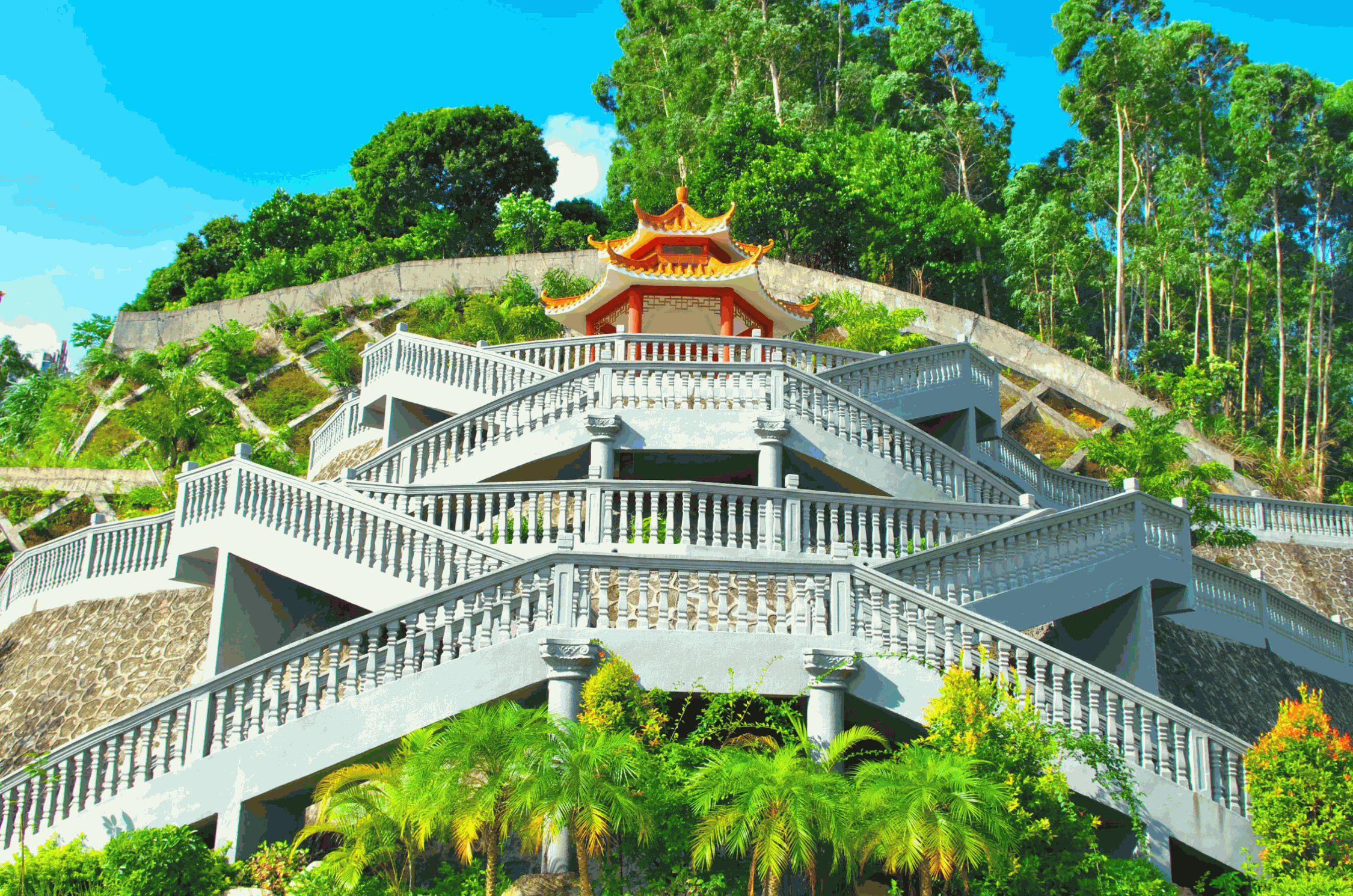 the beautiful tower in negril jamaic